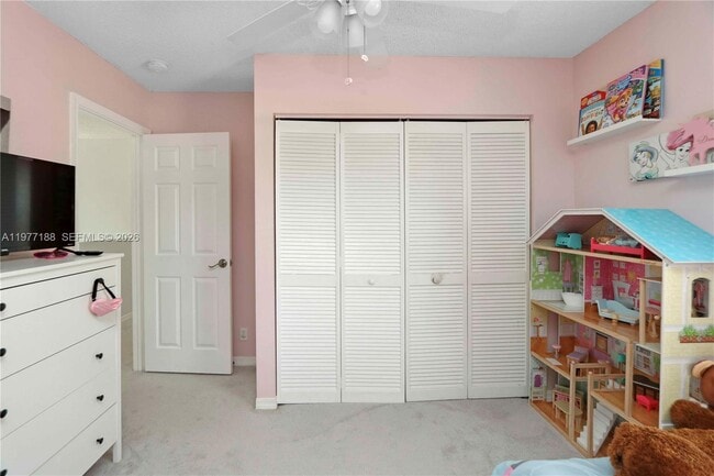 Building Photo - 2232 SW 120th Ave