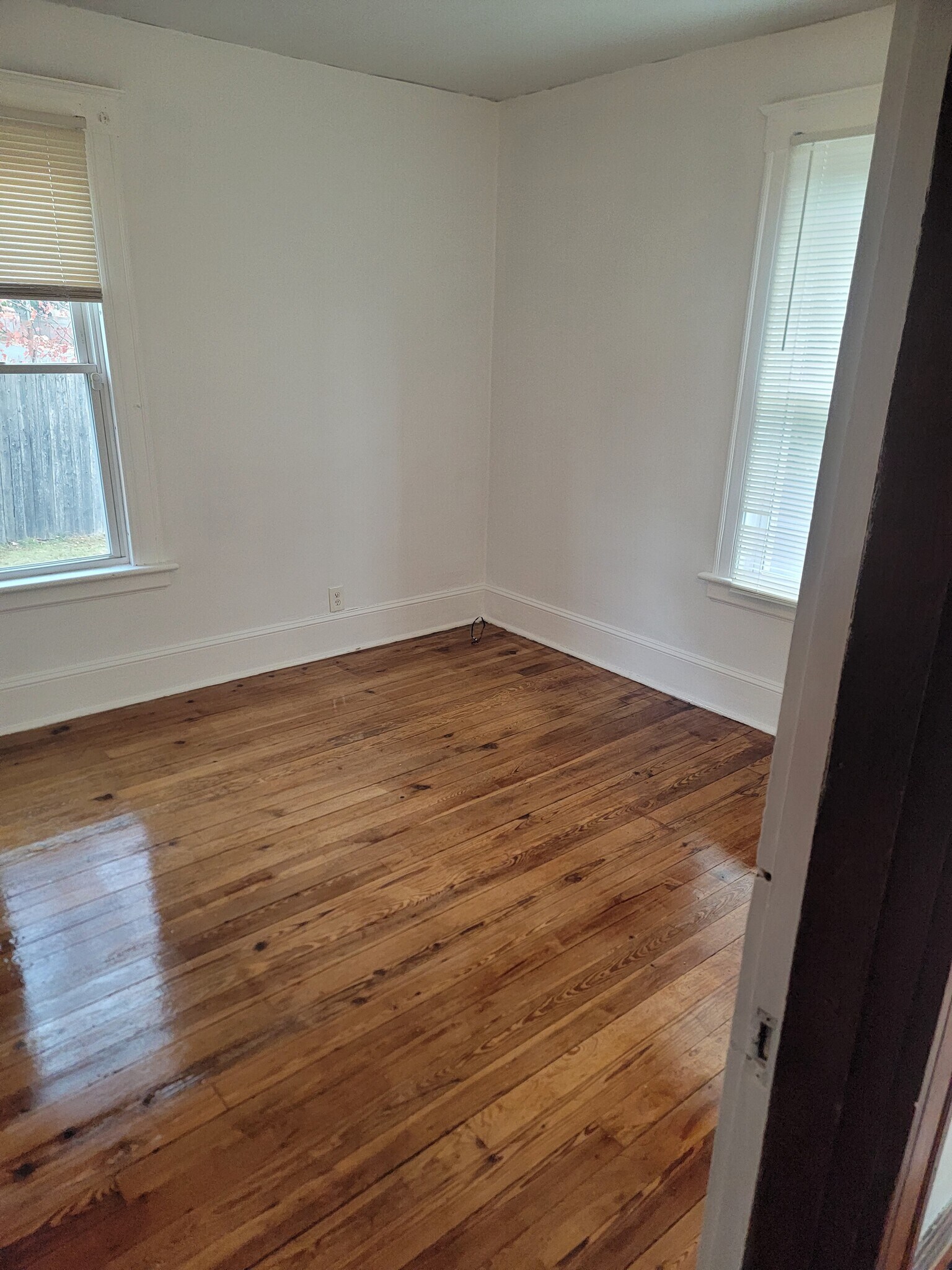 Building Photo - 110 S Burritt St