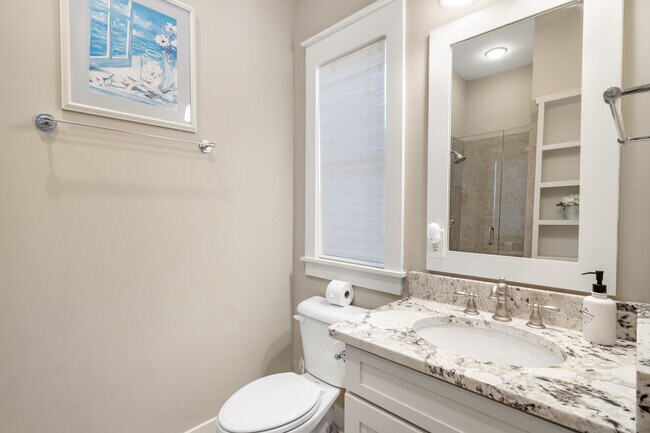 Building Photo - 187 Cypress Dr