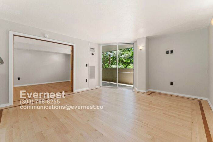 Building Photo - 601 W 11th Ave