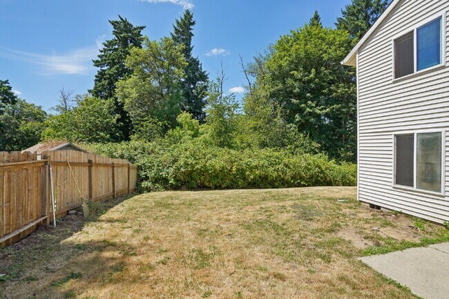 Building Photo - 2118 Baines Blvd