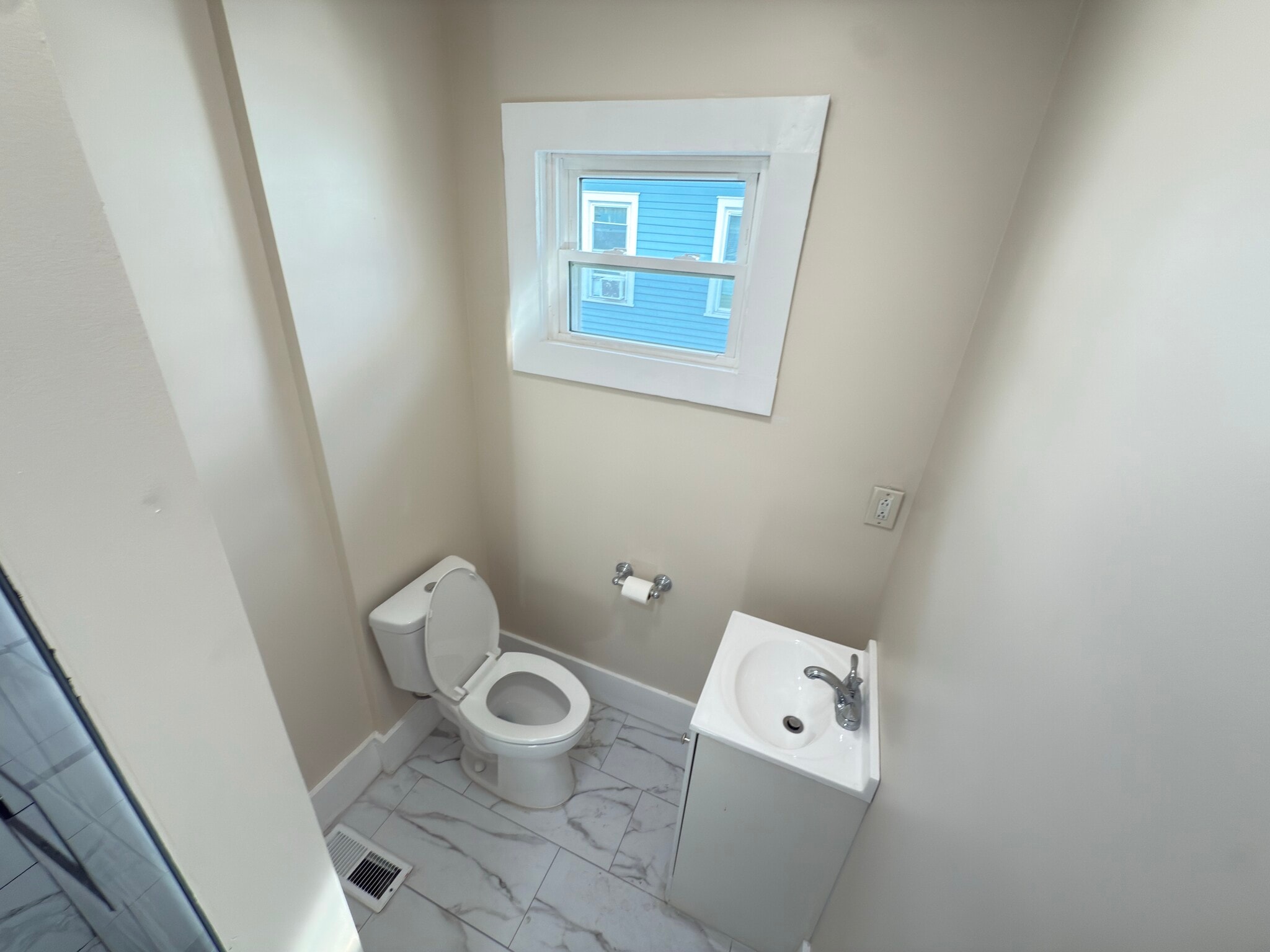 Bathroom - 89 S Cherry St