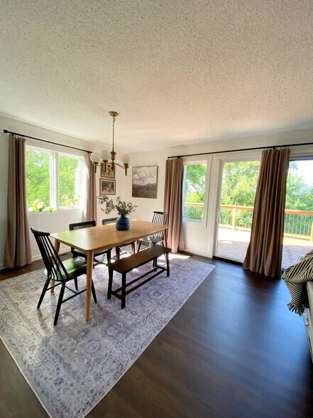Building Photo - 149 Riverview Dr
