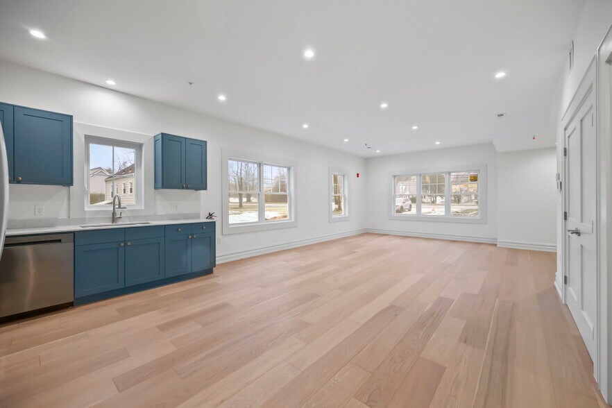 Kitchen/Living - 1209 Littleton Rd