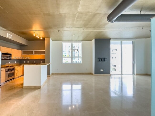 Building Photo - 2275 Biscayne Blvd