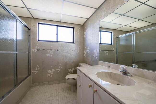 Building Photo - 15108 Ashland Dr