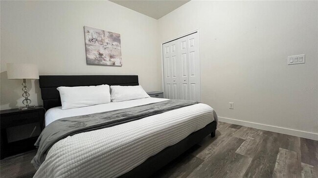 Building Photo - 720 Las Fuentes Dr