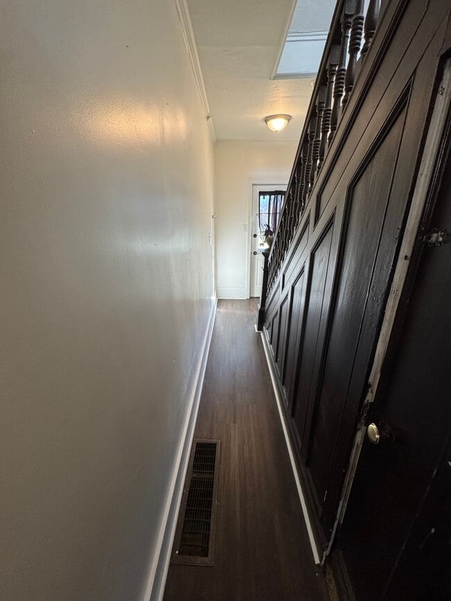 Building Photo - 3 Bedroom 1.5 Bath in Natrona Heights!