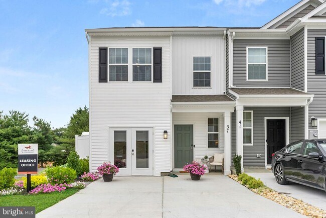 Building Photo - 37 Wisdom Ln