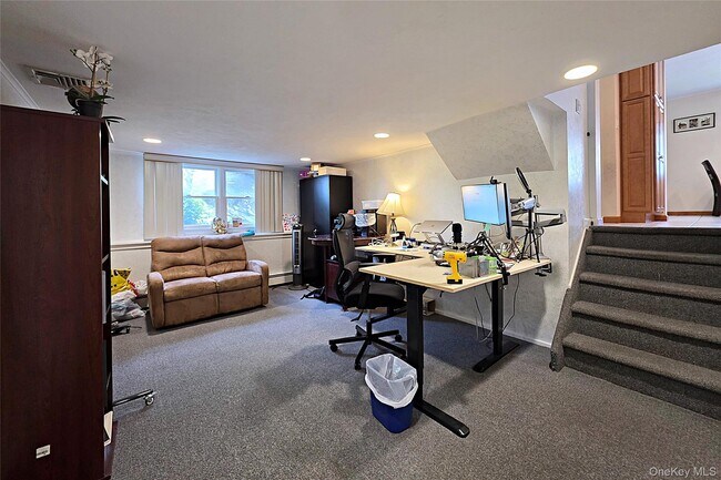 Building Photo - 110 Briarwood Ln
