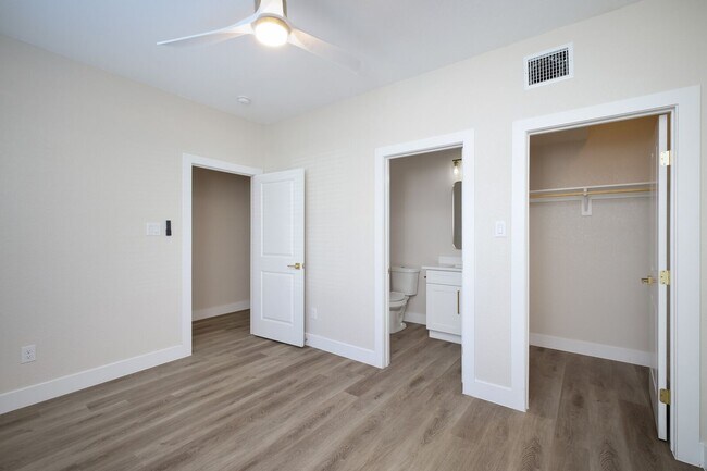 Building Photo - 402 Ada Unit 1 | CALL FOR SUMMER APPLICATI...