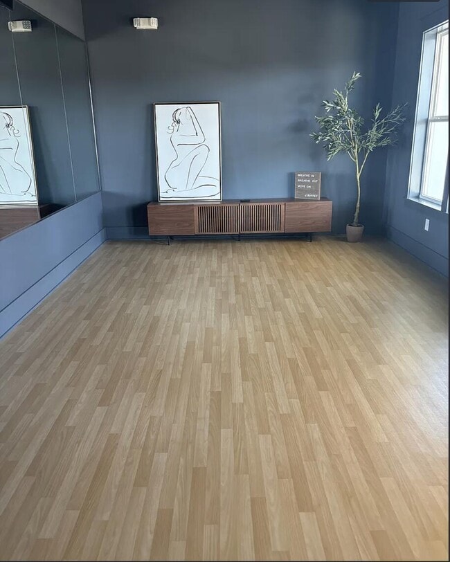 Building Photo - 45 Splendor Run