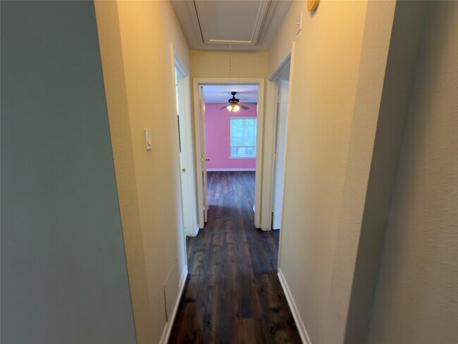Building Photo - 4110 Royal Plantation Ln