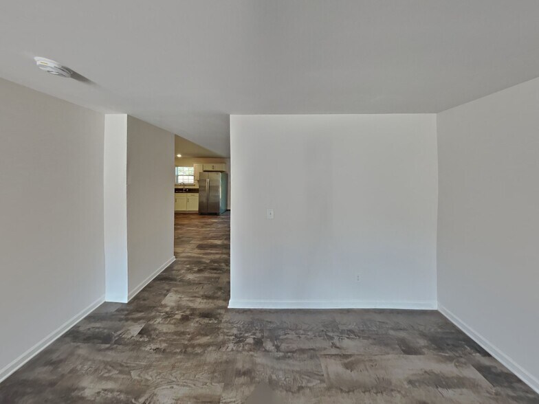 Building Photo - 6022 Elena Lynn Ct