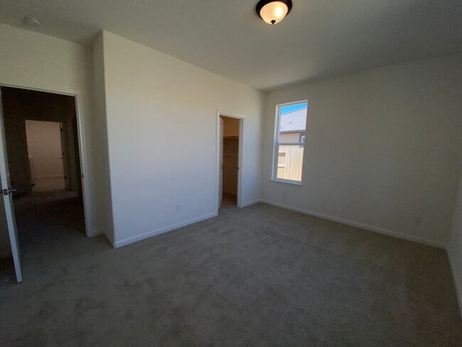 Building Photo - Built 2024 Spanish Springs Reno 5 Bedroom ...