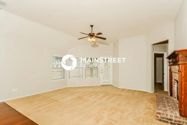 Building Photo - 1709 Lake Wood Trl