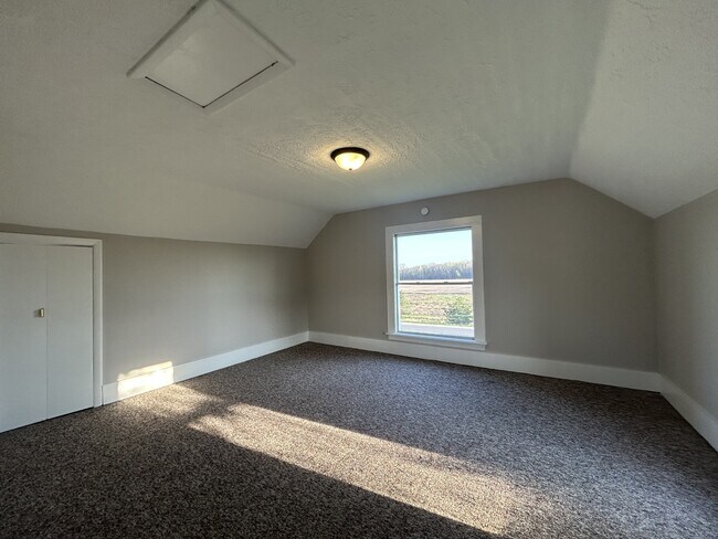 Building Photo - 6640 E Carson City Rd