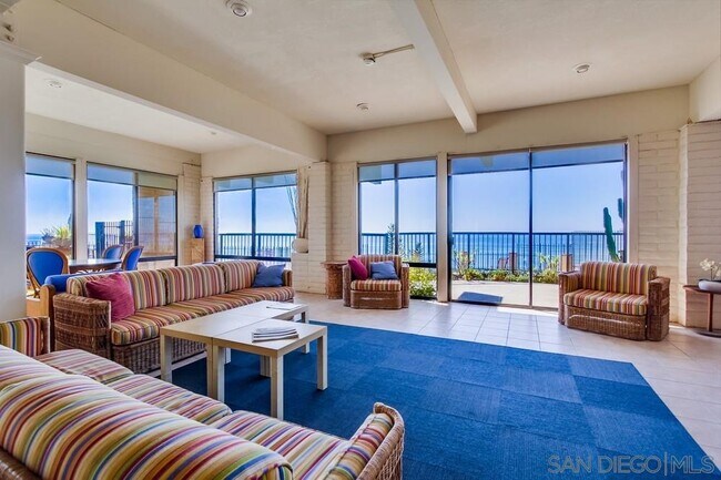 Building Photo - 190 Del Mar Shores Terrace