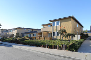 Building Photo - Sand and Sea Apartment Homes