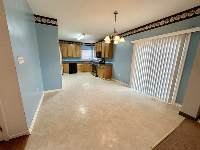 Building Photo - 30 Kristin Ct