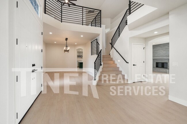 Building Photo - 5250 Fenton Way