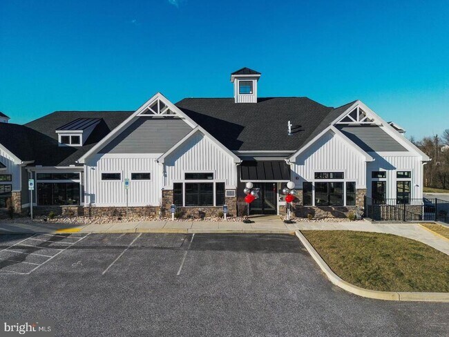 Building Photo - 8201 Hudson Ct