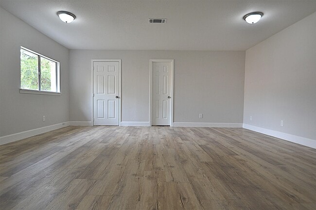 Building Photo - 4527 Adonis Dr