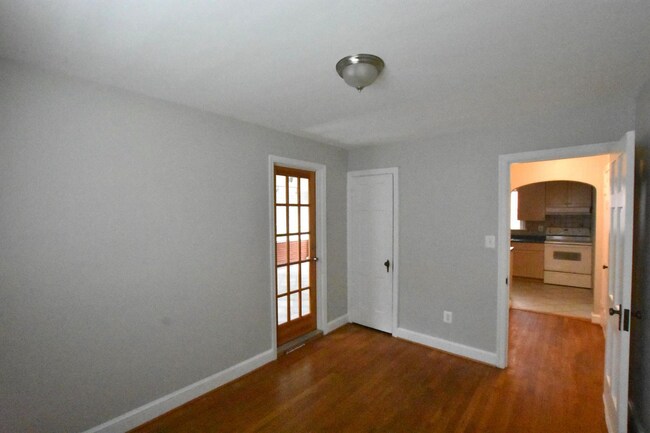 Building Photo - Fantastic 3BR Cape Cod near Downtown Silve...