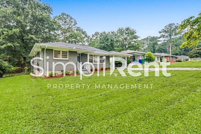 Building Photo - 1727 McKenzie Dr