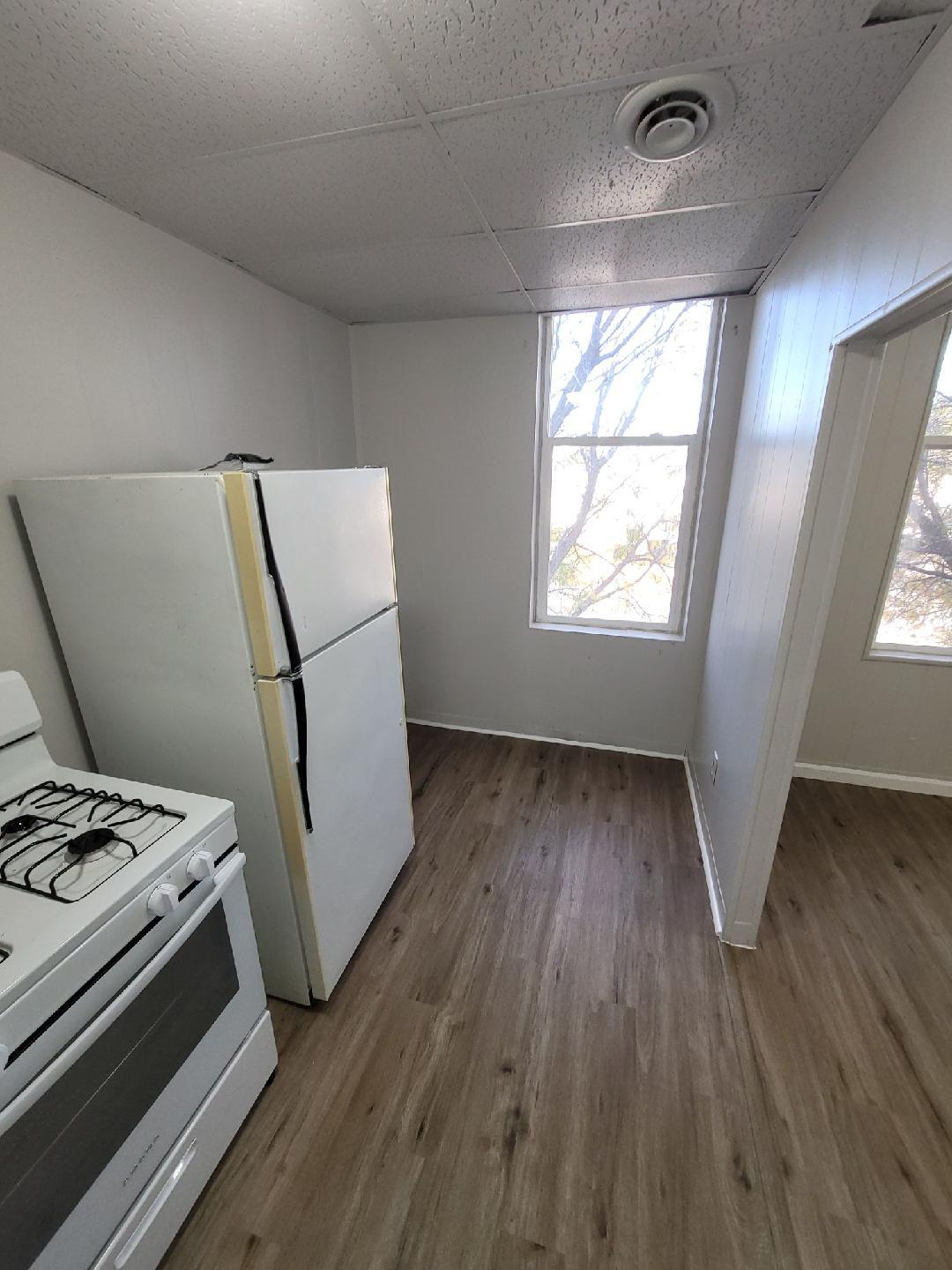 Building Photo - 403 14th St