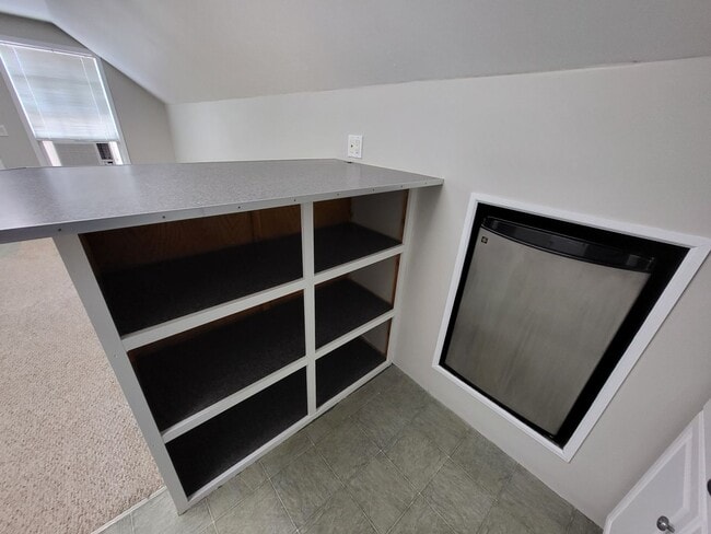 Building Photo - Studio loft next to UCO campus with deck and fenced yard