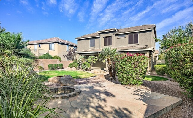 Building Photo - 4129 E Clubview Dr