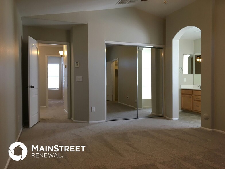 Building Photo - 2503 W White Feather Ln
