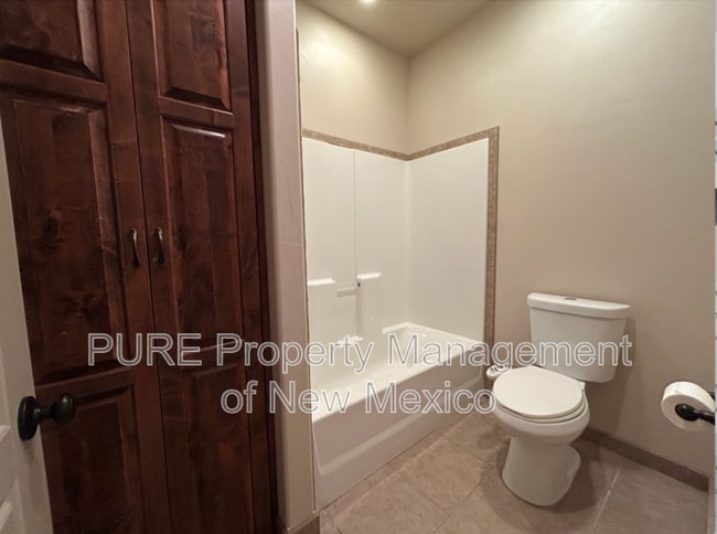 Building Photo - 2805 Rabbitbrush Dr