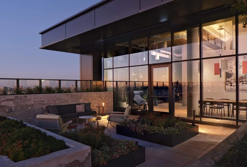 Building Photo - 207 N Elizabeth St