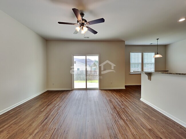 Building Photo - 9684 Spencer Woods Rd