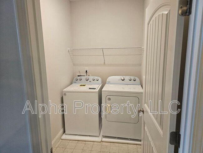 Building Photo - 73 Tannery Dr