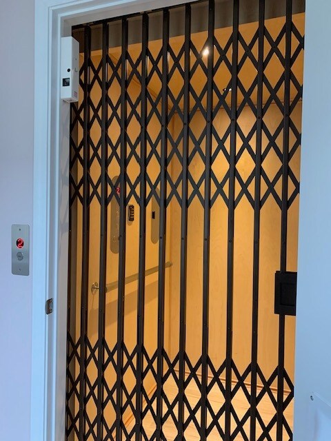 Building Photo - 2451 Thurman Ave