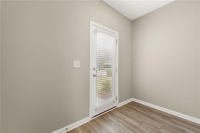 Building Photo - 4335 Magpie Dr