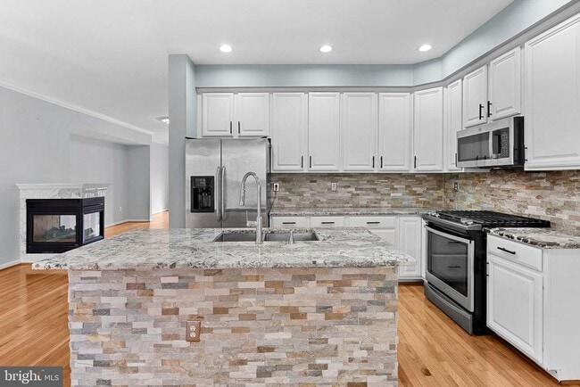 Building Photo - 13584 Cedar Run Ln