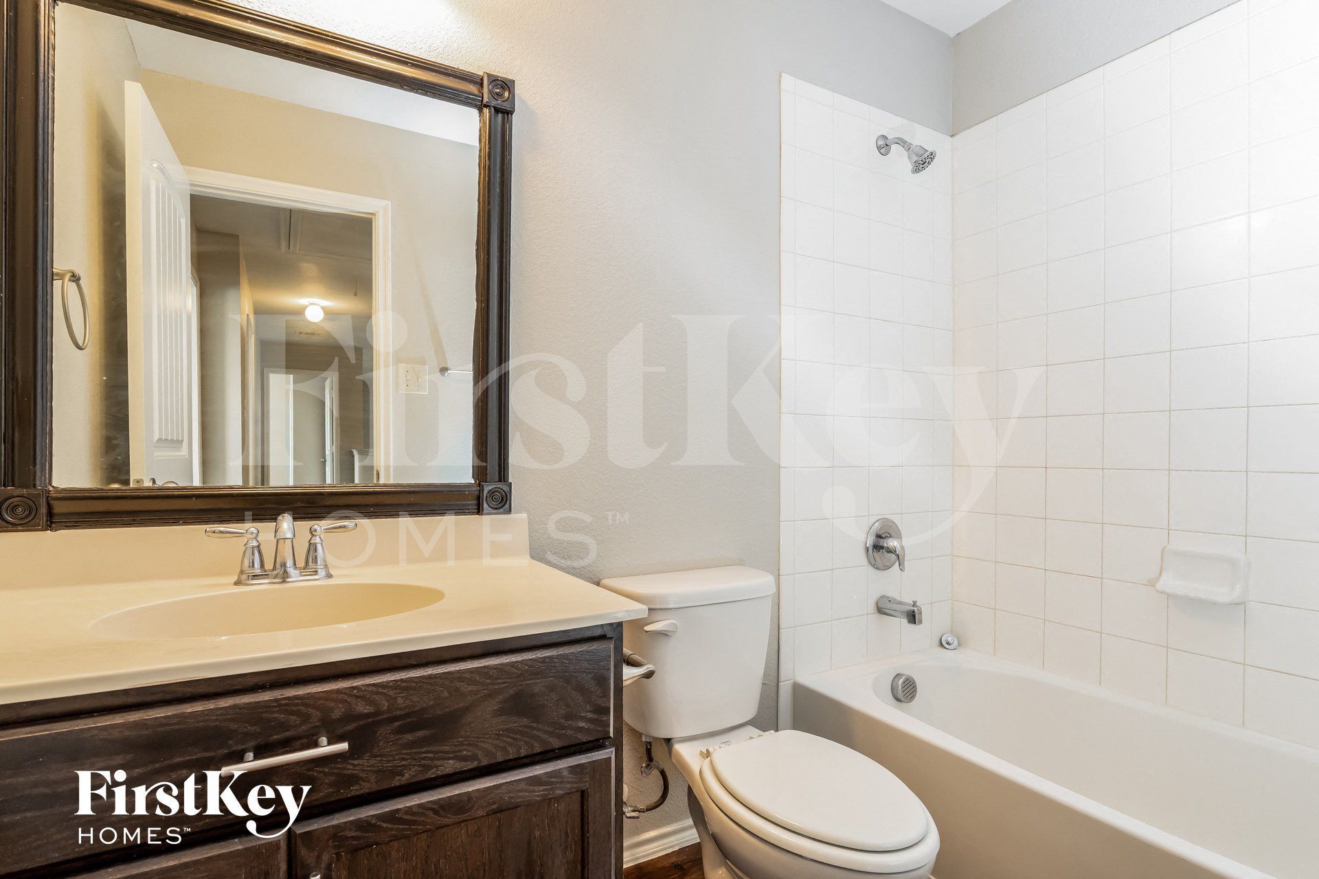 Building Photo - 223 Thoroughbred St