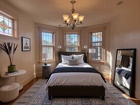 Building Photo - 85 River St