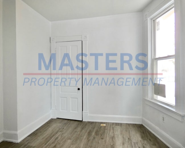 Building Photo - 425 Boston Pl