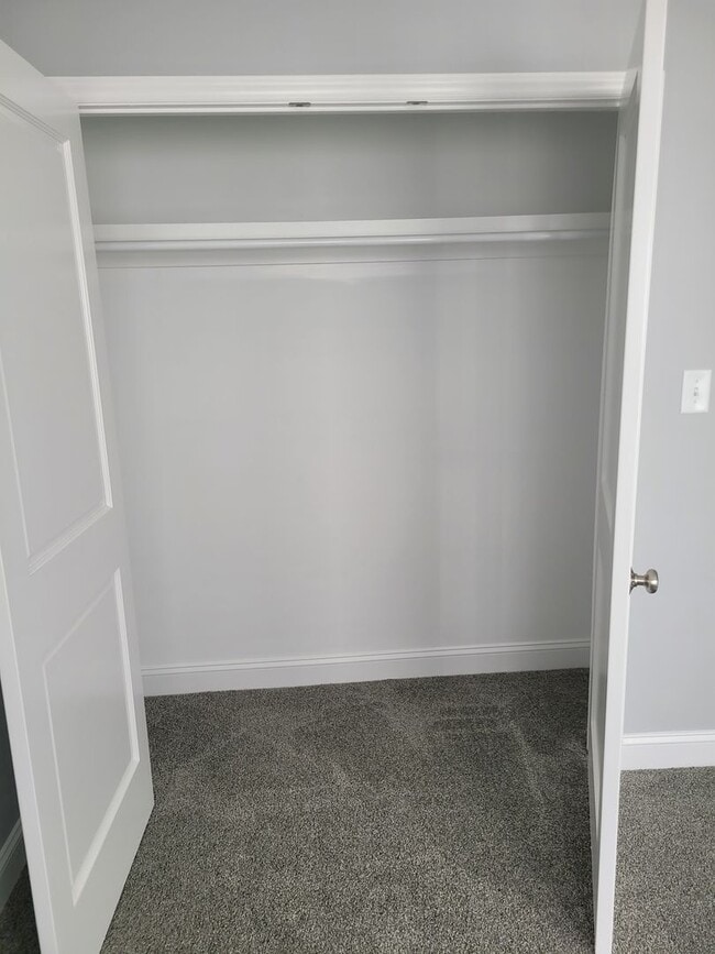 Building Photo - 506 Watauga Ave