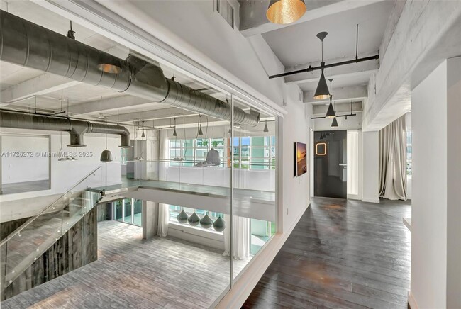 Building Photo - 1749 NE Miami Ct
