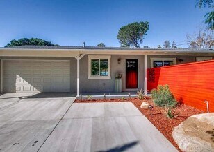 Building Photo - 4461 Scenic Ln