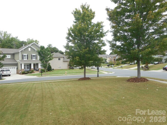Building Photo - 9628 Daufuskie Dr