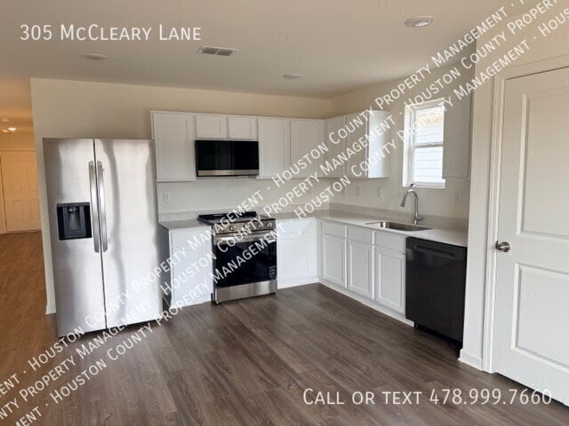 Building Photo - 305 McCleary Ln