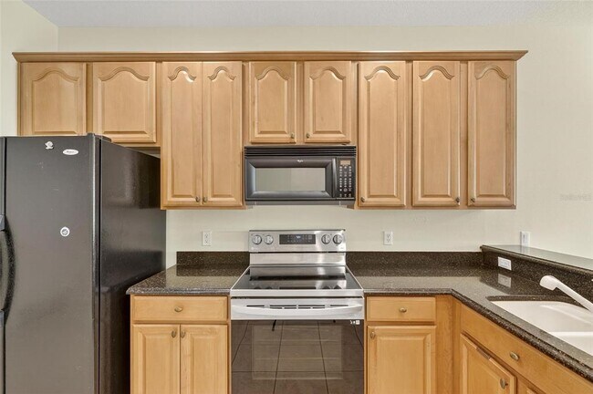 Building Photo - 5845 Sunset Falls Dr