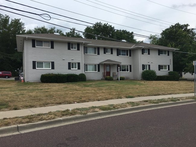 Primary Photo - 6000-6020 Metcalf Ln